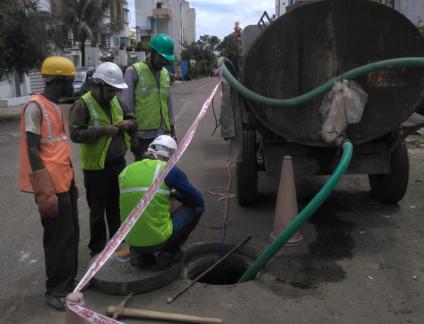 200919_Line_no._14_Manhole_testing_work_in_progress.jpg