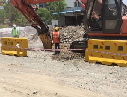 20180508-_Safety_Baricadding_Baner.jpg